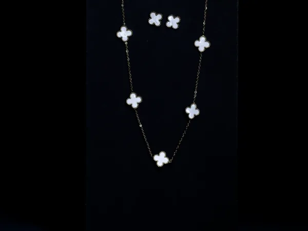 Korean Clover Leaf Necklace Neck Chains