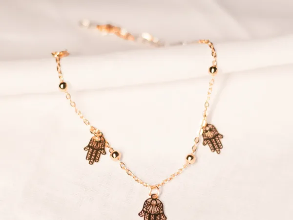 Gold-Plated Hamza Charm Detail Anklet