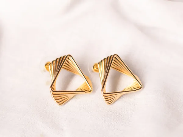 Pretty geometric earrings