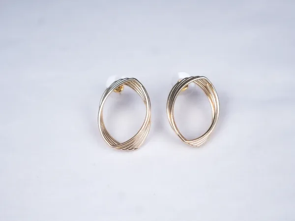 Korean Fashion earring | Western Golden Twisted Fashion Hoop | 1 Pair of Hoop Earring